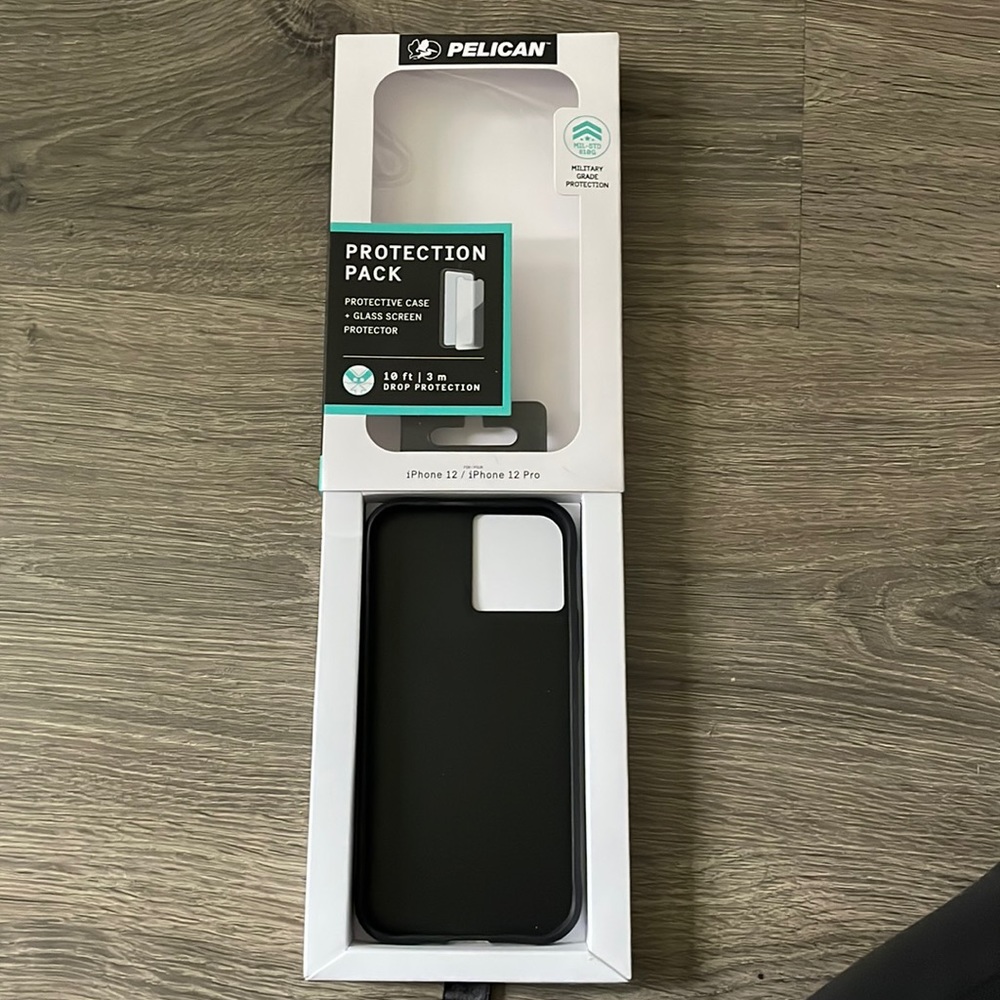 iPhone 12/ iPhone 12 Pro pelican case